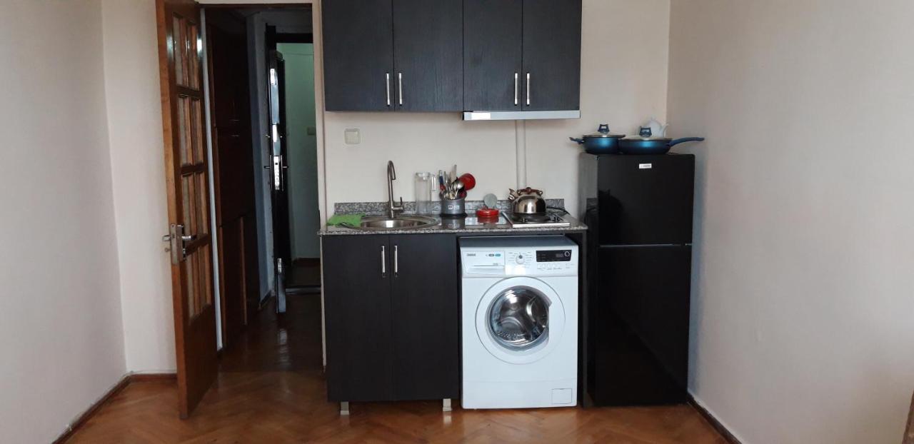 Naira Apartment Batoumi Extérieur photo